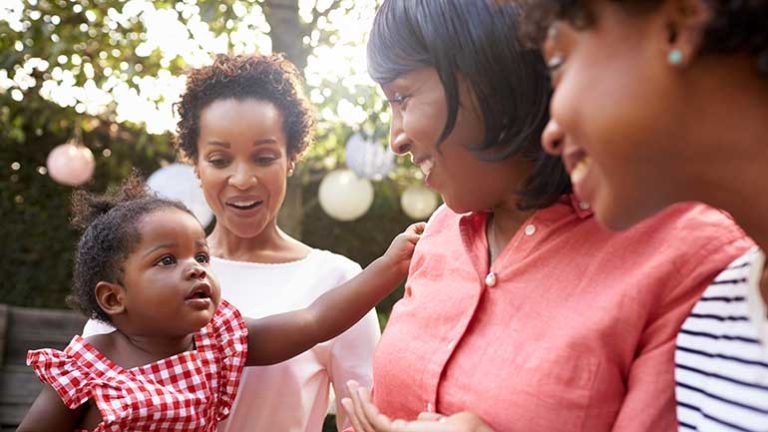 Johnson & Johnson Targeted Minorities, Overweight Women With Baby Powder Ads Despite Growing Safety Concerns